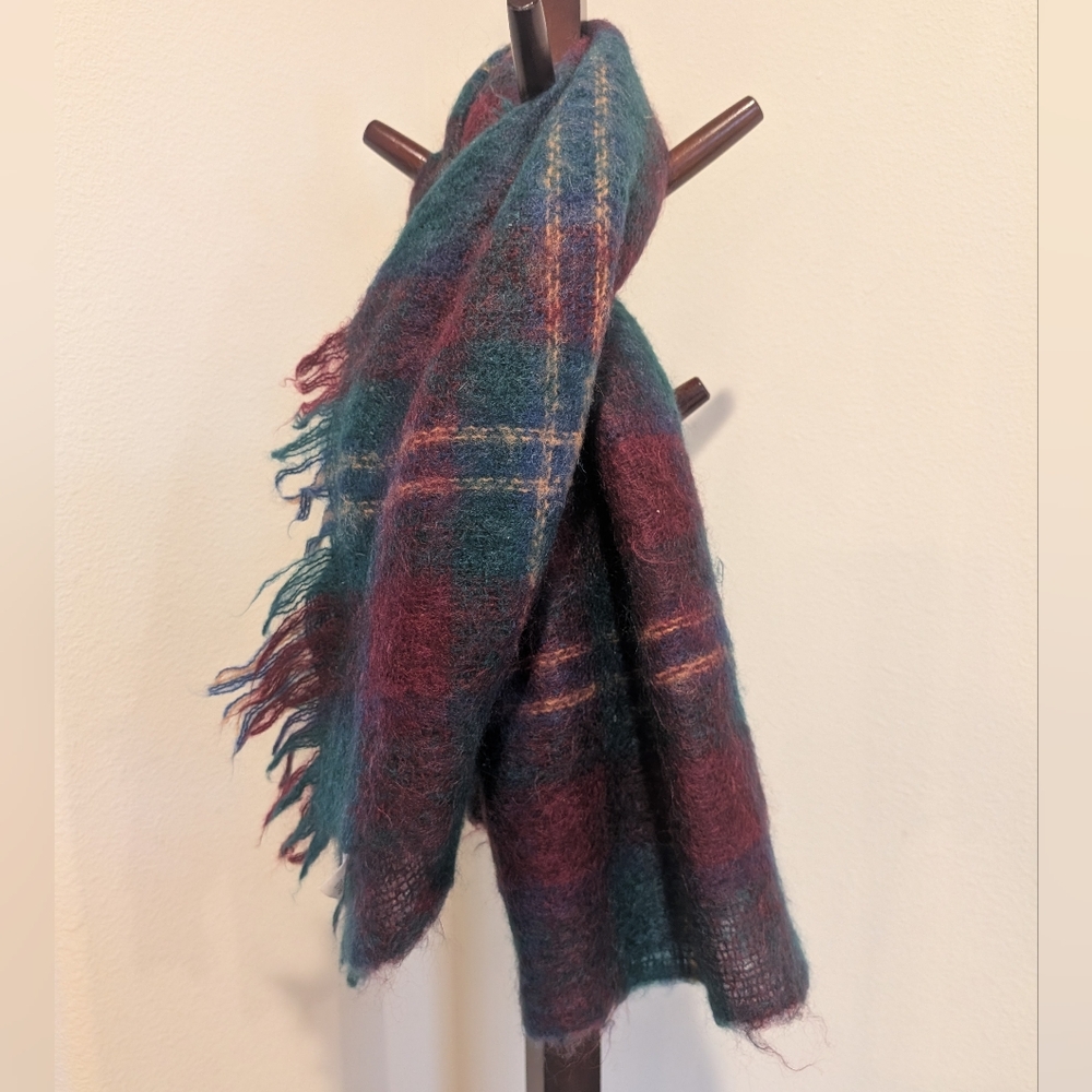Creagaran Vintage Mohair Shawl, Teal Green & Burgundy - Picture 8 of 8